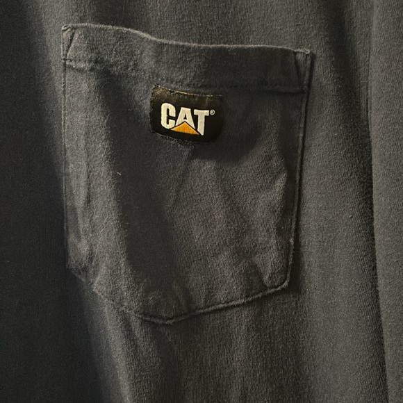CAT basic one pocket long sleeve size large - Picture 2 of 4